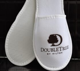 Padded Nonwoven Hotel Slipper